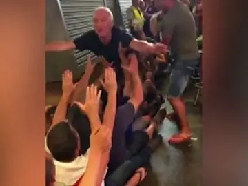 Frame 6.840589 de: Comerciantes de la Boquería, hartos de “fiestas improvisadas” Frame 6.840589 de: Comerciantes de la Boquería, hartos de “fiestas improvisadas”