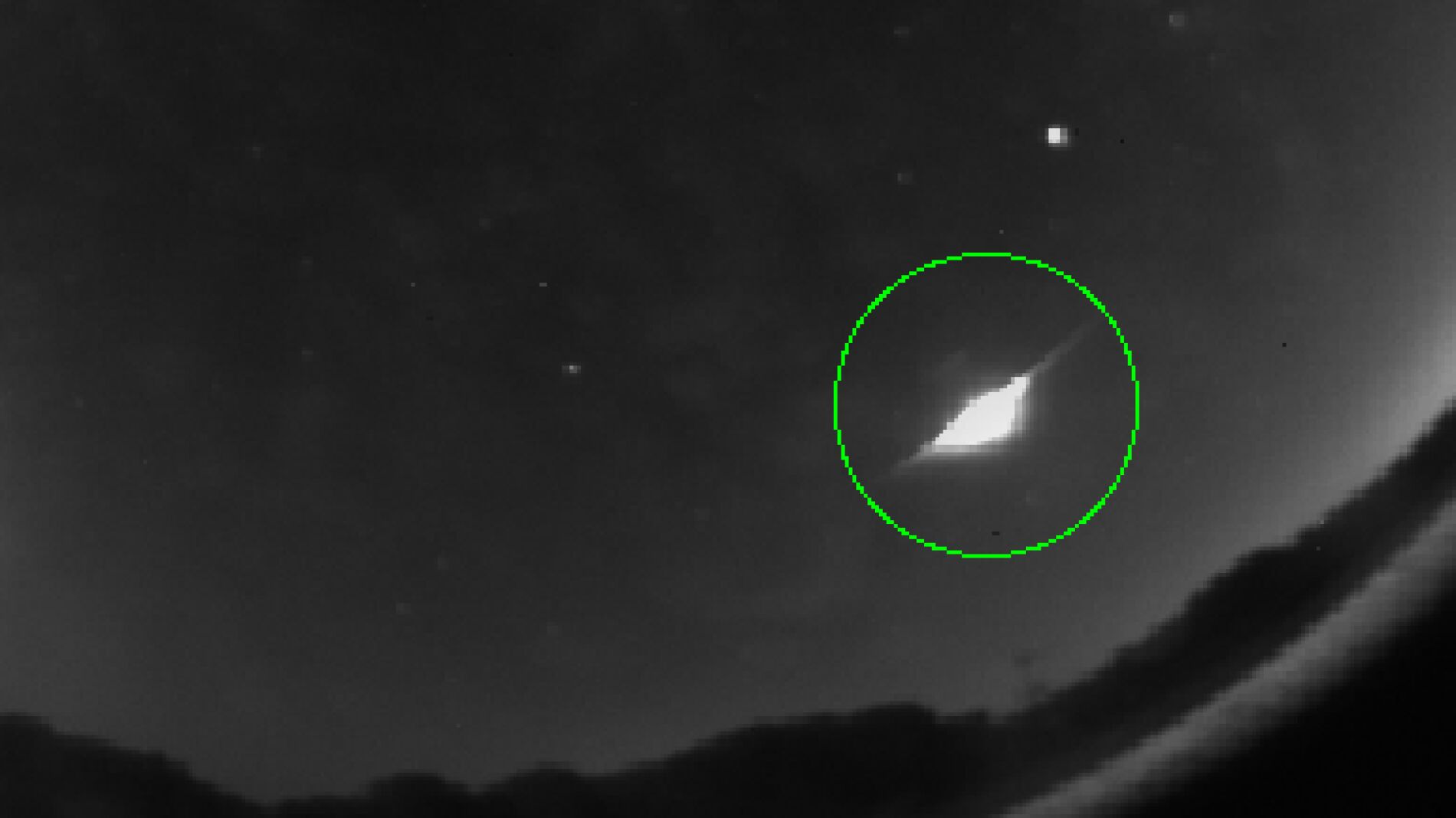 Impresionante bola de fuego es visible desde Andaluc&iacute;a
