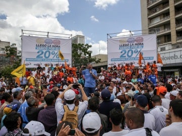 La oposición venezolana dialogará con "quien sea" si se respetan las condiciones