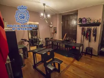 Sala dedicada al sadomasoquismo Sala dedicada al sadomasoquismo