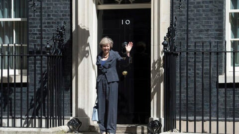 Theresa May en v&iacute;speras de ser primera ministra