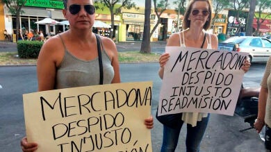 Mercadona despide a dos madres solteras por comer un 'saladito' de 15 céntimos en su jornada laboral