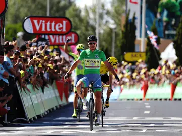 Peter Sagan celebra su victoria en la etapa del Tour Peter Sagan celebra su victoria en la etapa del Tour