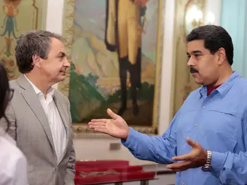 Zapatero junto a Maduro en el Palacio de Miraflores Zapatero junto a Maduro en el Palacio de Miraflores