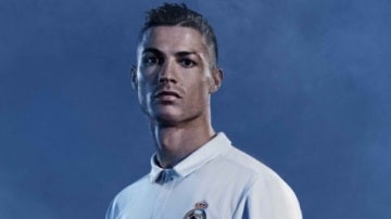 Cristiano, protagonista en la nueva equipación del Madrid