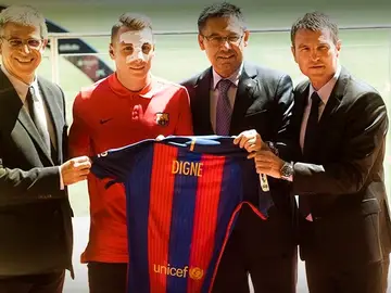 Digne, presentado como jugador del Barça Digne, presentado como jugador del Barça