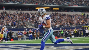 Cole Beasley anota un touchdown para los Cowboys