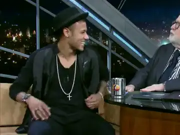 Neymar: "Dani Alves fue la clave para que fichara por el Barcelona" Neymar: "Dani Alves fue la clave para que fichara por el Barcelona"