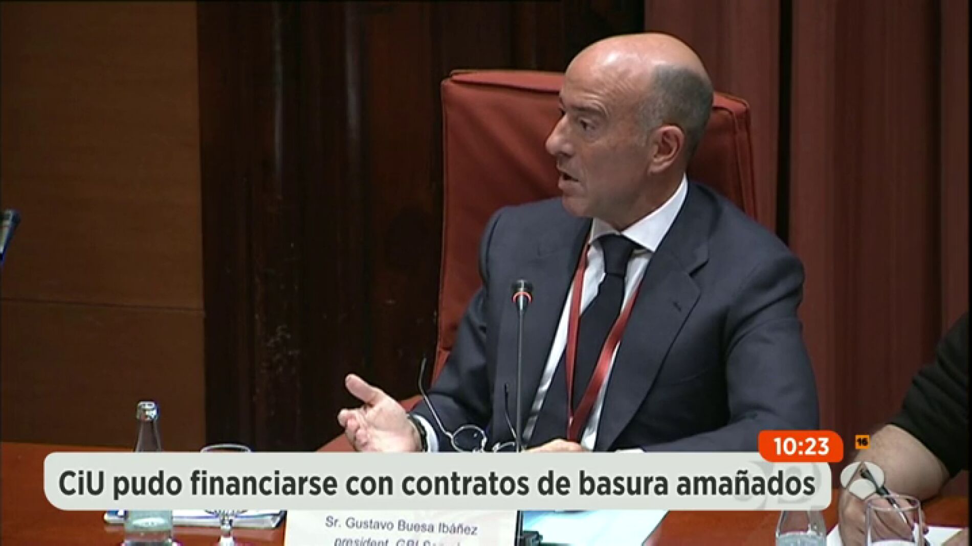 Frame 68.863279 de: basura