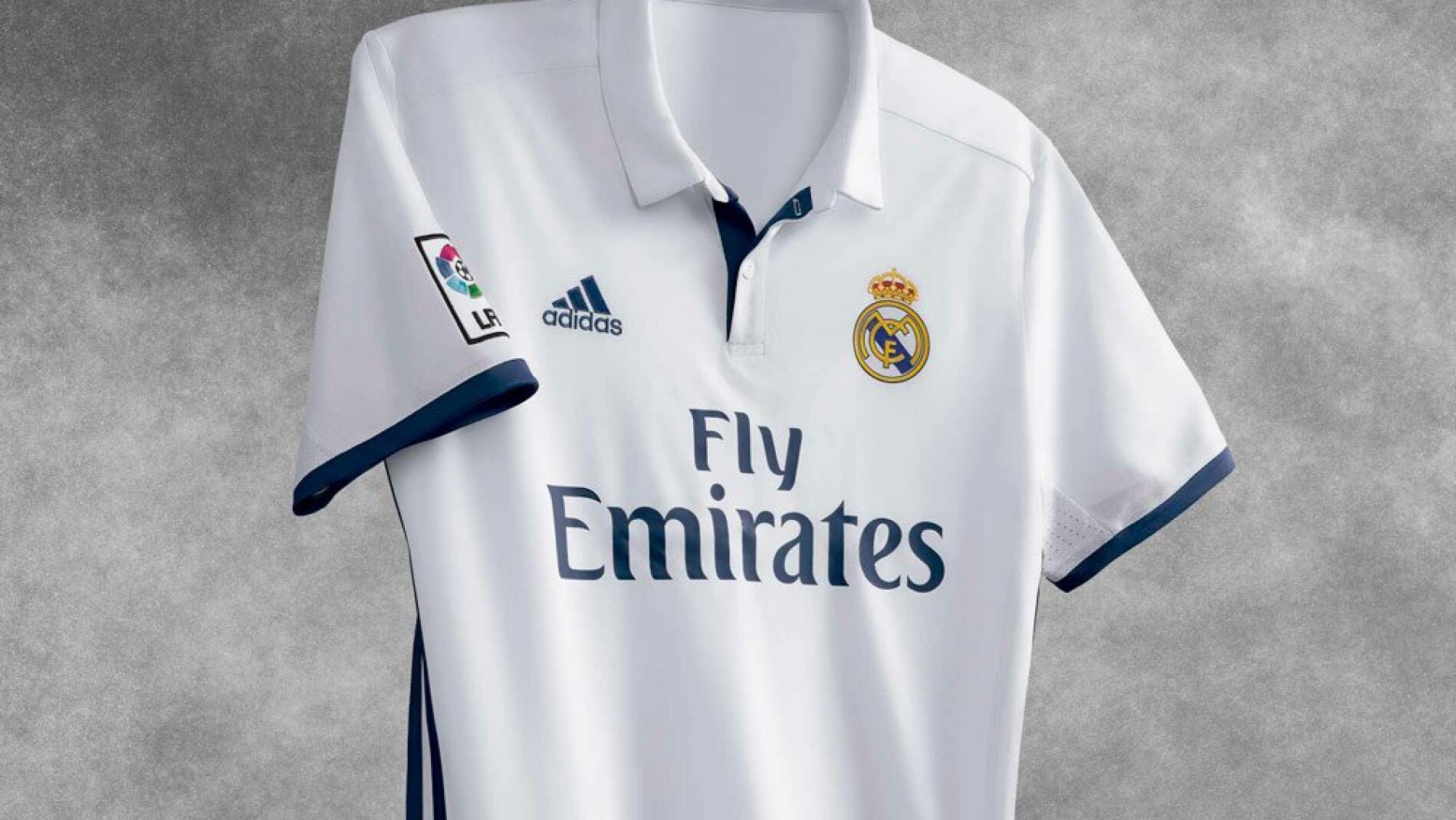 La primera equipaci&oacute;n del Real Madrid para la temporada 2016/2017