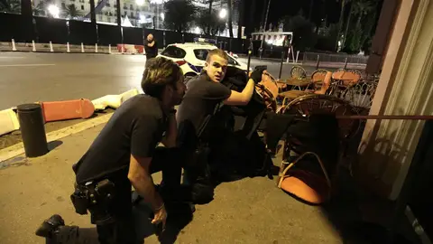 Agentes de policía en Niza Agentes de policía en Niza