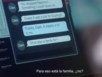 Kara habla con Clark