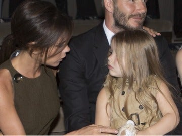 Victoria Beckham con su hija Harper