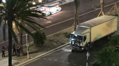El camión que ha arremetido contra la multitud en Niza estaba 