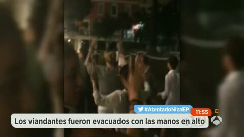 Frame 41.090612 de: evacuados