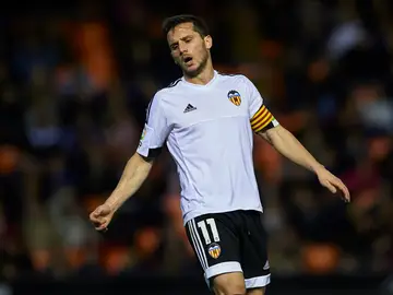 Pablo Piatti, nuevo jugador del Espanyol tras cinco años en el Valencia Pablo Piatti, nuevo jugador del Espanyol tras cinco años en el Valencia