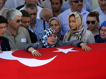 Entierros en Turquía tras el golpe de Estado Entierros en Turquía tras el golpe de Estado