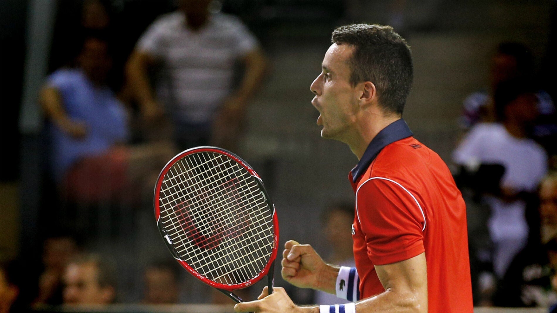 Bautista celebra un triunfo