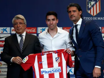 Nico Gaitán junto a Cerezo y Caminero Nico Gaitán junto a Cerezo y Caminero