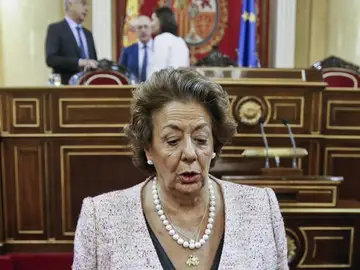 Rita Barberá durante la sesión en el Congreso Rita Barberá durante la sesión en el Congreso
