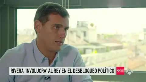 Frame 49.974947 de: Aluvión de críticas a Rivera por tratar de involucrar al Rey en la investidura Frame 49.974947 de: Aluvión de críticas a Rivera por tratar de involucrar al Rey en la investidura