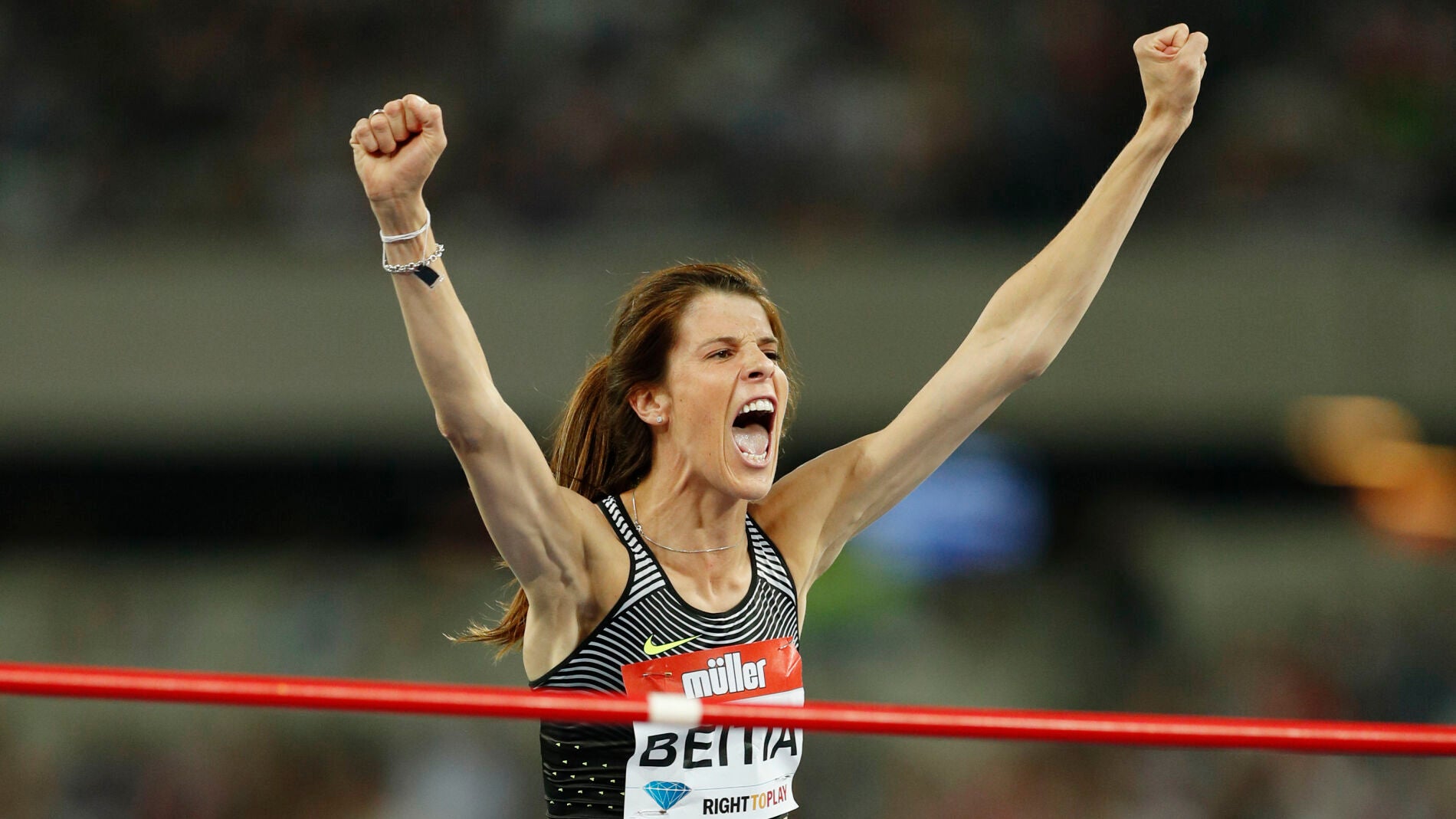 Ruth Beitia celebra la victoria