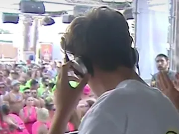 El campamento de verano más musical: una escuela de DJs El campamento de verano más musical: una escuela de DJs