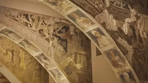 Imagen de las pinturas murales de la Sala Capitular del monasterio oscense Imagen de las pinturas murales de la Sala Capitular del monasterio oscense