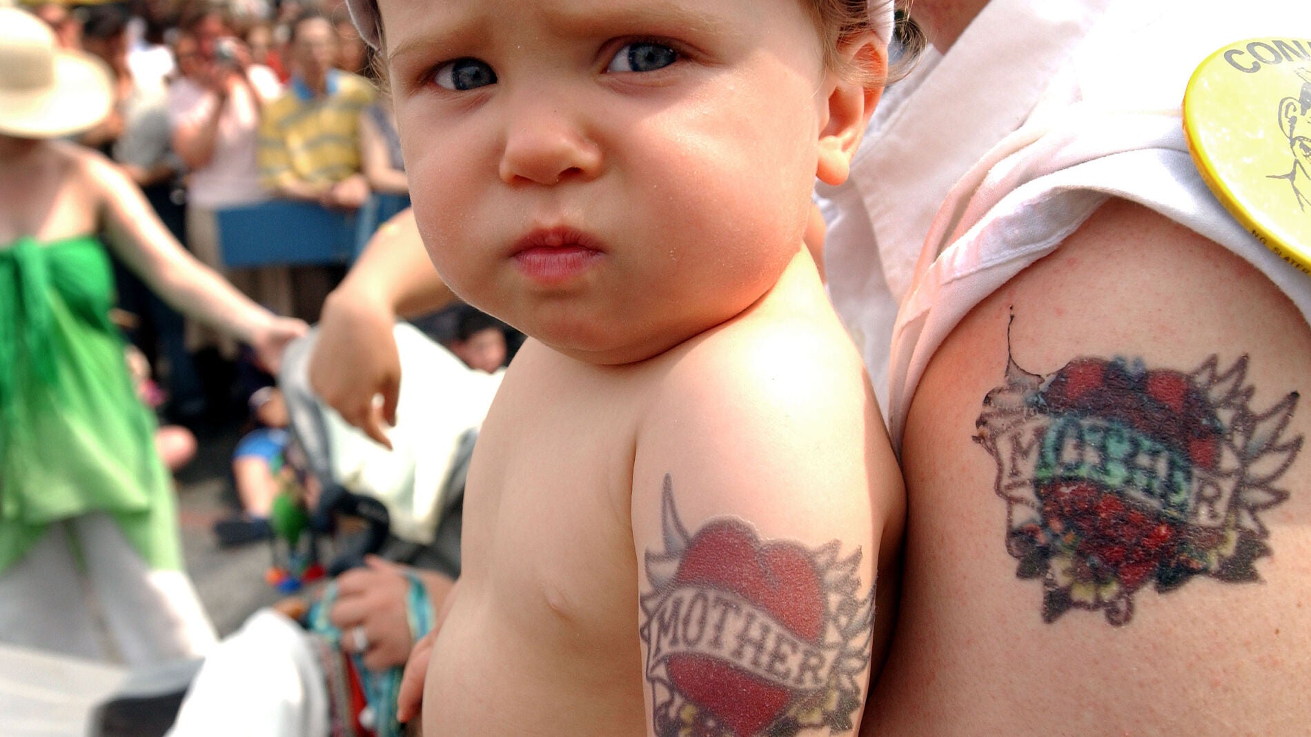 La toxicidad de la tinta de los tatuajes depende del color.