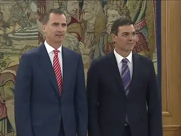 Frame 17.679201 de: Sánchez insistirá ante el Rey en que Rajoy “tiene la responsabilidad” Frame 17.679201 de: Sánchez insistirá ante el Rey en que Rajoy “tiene la responsabilidad”