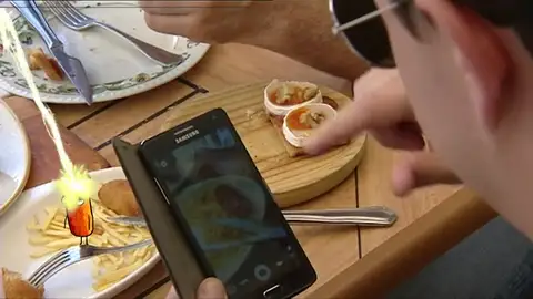 Frame 20.25842 de: En Cádiz sustituyen la caza de pokémon por el croquemon-Gou Frame 20.25842 de: En Cádiz sustituyen la caza de pokémon por el croquemon-Gou