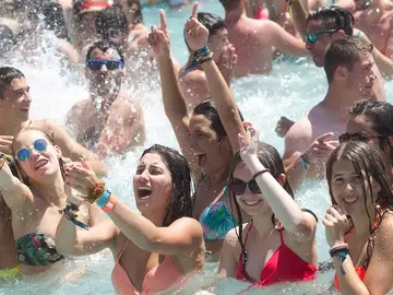 Primer día del Arenal Sound, el festival de música con más multitudinario de nuestro país | Archivo Primer día del Arenal Sound, el festival de música con más multitudinario de nuestro país | Archivo