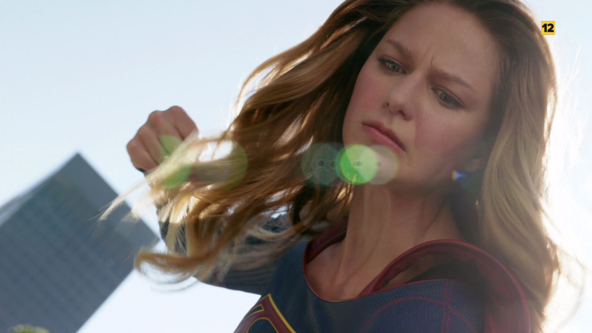 &iquest;Derrotar&aacute; Supergirl a su t&iacute;a Astra?