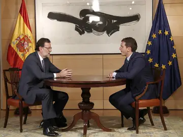 Rajoy y Rivera, segunda reunión en un mes Rajoy y Rivera, segunda reunión en un mes