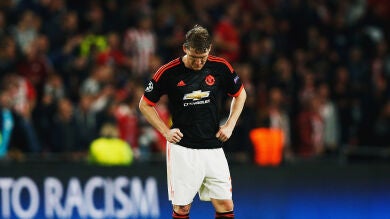 Mourinho deja a Schweinsteiger fuera de la Europa League