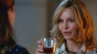 Cat Grant averigua la verdadera identidad de Supergirl