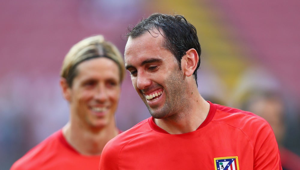 Diego Godín sonríe en un entrenamiento del Atlético de Madrid