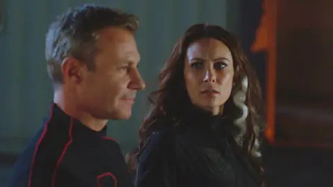 ¿Habrá una batalla entre el éjercito de Astra y Supergirl? ¿Habrá una batalla entre el éjercito de Astra y Supergirl?