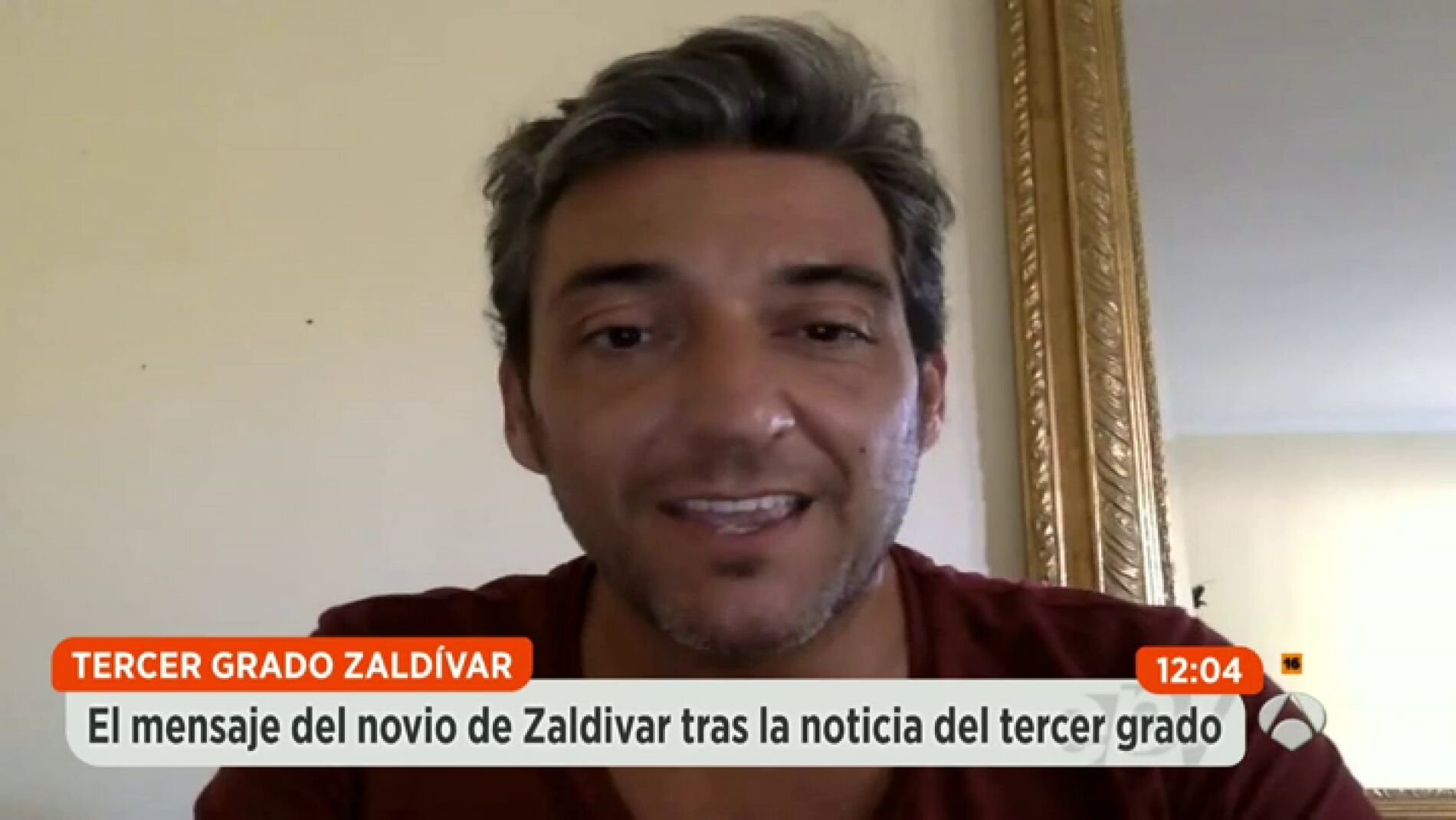 Frame 8.176362 de: novio