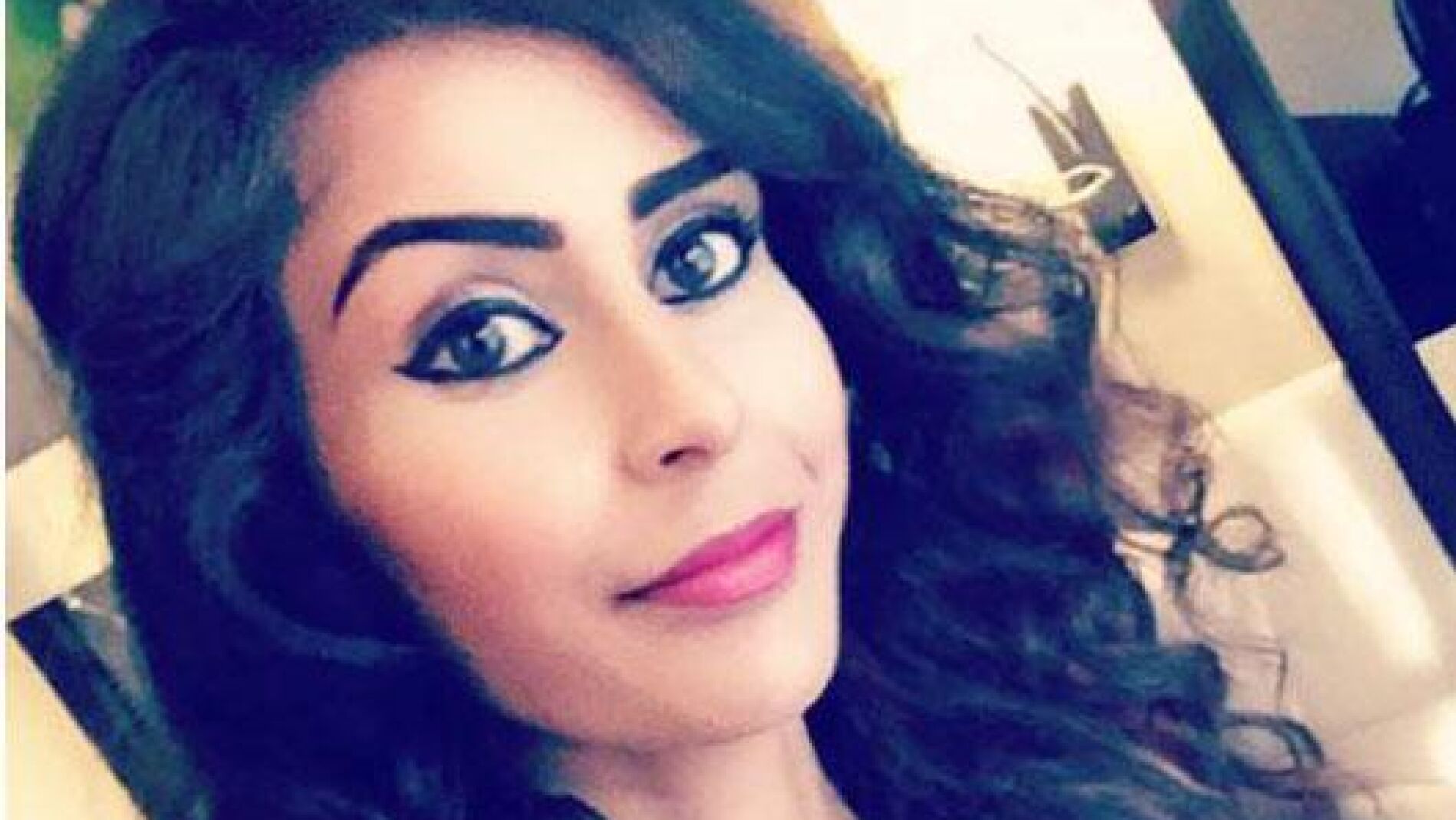 Shaheen manifest&oacute; no comprender c&oacute;mo leer un libro puede ser motivo de sospecha. Foto: @FaizahShaheen