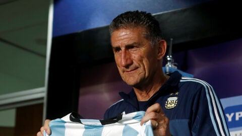 Edgardo Bauza, en su presentaci&oacute;n como seleccionador de Argentina