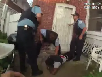 Instantes del incidente en el que dispan y matóan a Paul O'Neal. Policía de Chicago, EEUU Instantes del incidente en el que dispan y matóan a Paul O'Neal. Policía de Chicago, EEUU