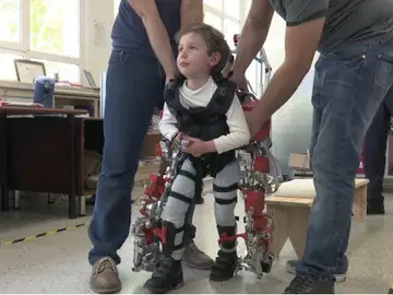Exoesqueleto en un niño Exoesqueleto en un niño