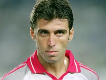 Hakan Sukur con la selección turca Hakan Sukur con la selección turca