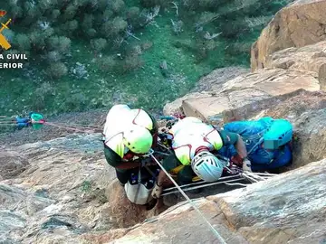 Rescate de un espeleólogo Rescate de un espeleólogo