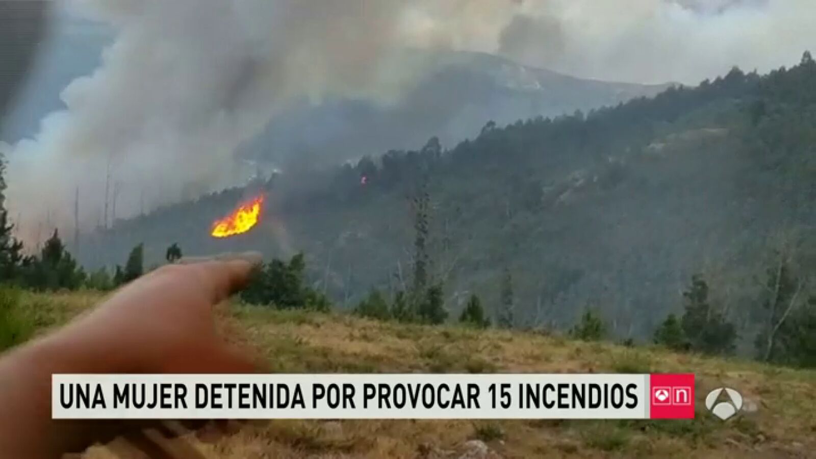 Continúan activos cinco incendios en Galicia, dos de ellos ya han arrasado cerca de 3.000 hectáreas