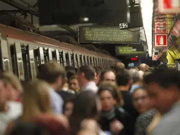 Una imagen del metro de Barcelona. Una imagen del metro de Barcelona.