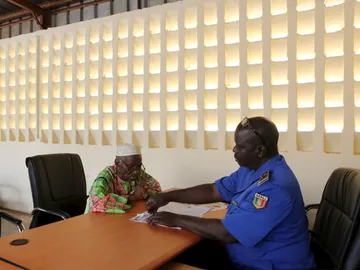 Funcionario de Mali Funcionario de Mali