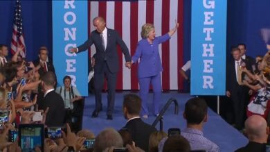 Joe Biden participa en un mitin junto a la candidata demócrata a la Casa Blanca