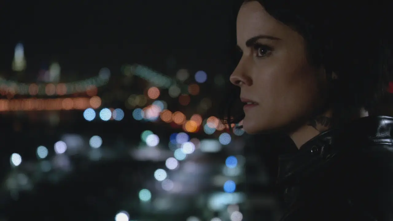Jane: "Soy del FBI"